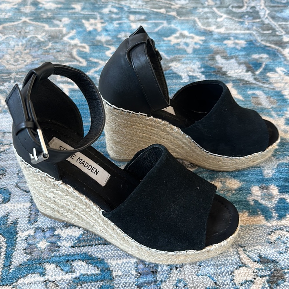 Steve Madden suede wedge